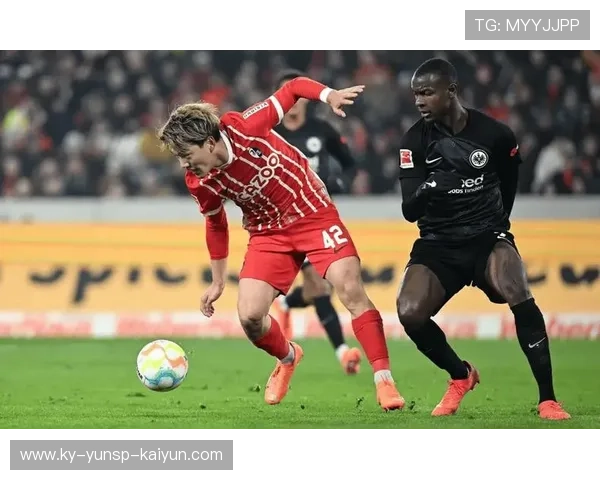 德甲球队技战术特点及不同球队风格对比分析